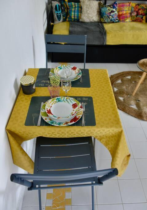Joli Manga Soley Studio Dans Tres Belle Residence Saint-Francois  Εξωτερικό φωτογραφία